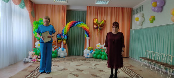 Выпускной в подготовительной группе №8 Выпускной в подготовительной группе №8.